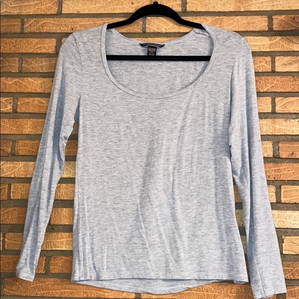 Victoria’s Secret grey top, M, NWOT